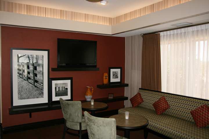 Hampton West Hotel 4*
