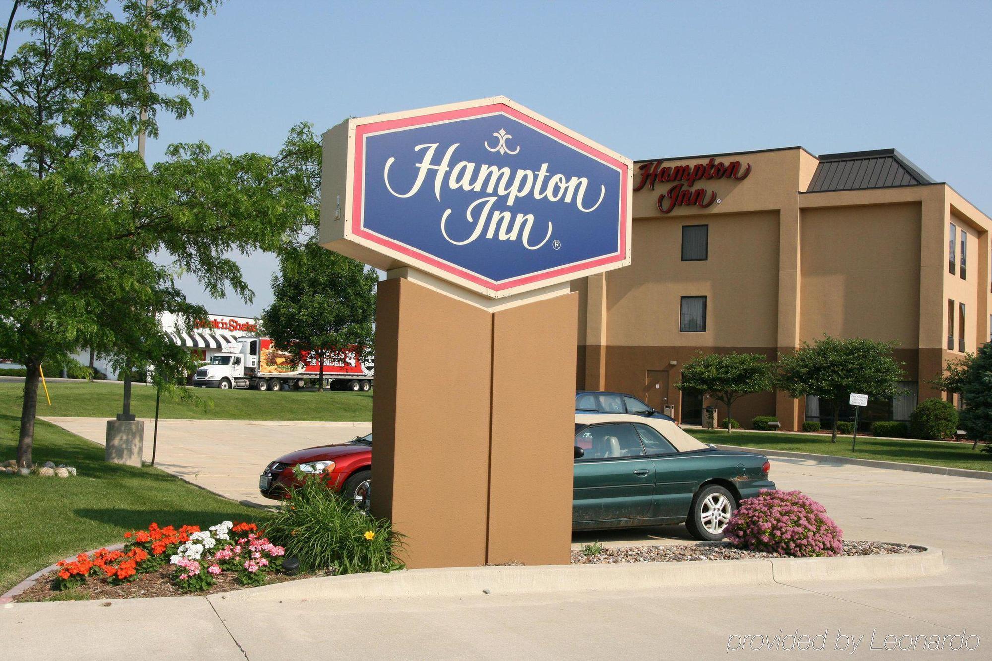 Hampton West Hotel 4*